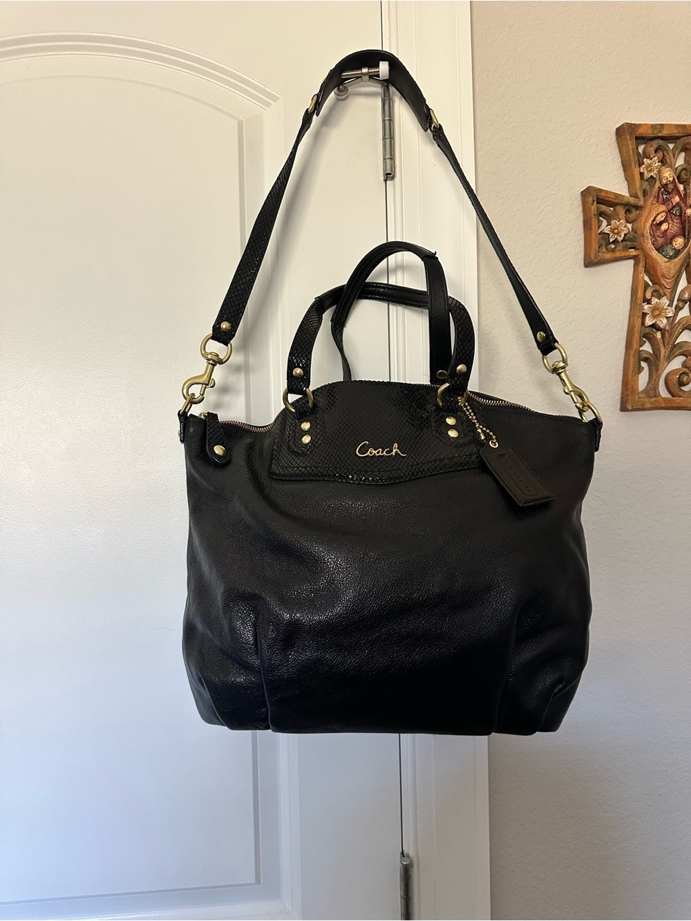 Coach Ashley 2013 Black Leather Shoulder Tote with Gold Hardware